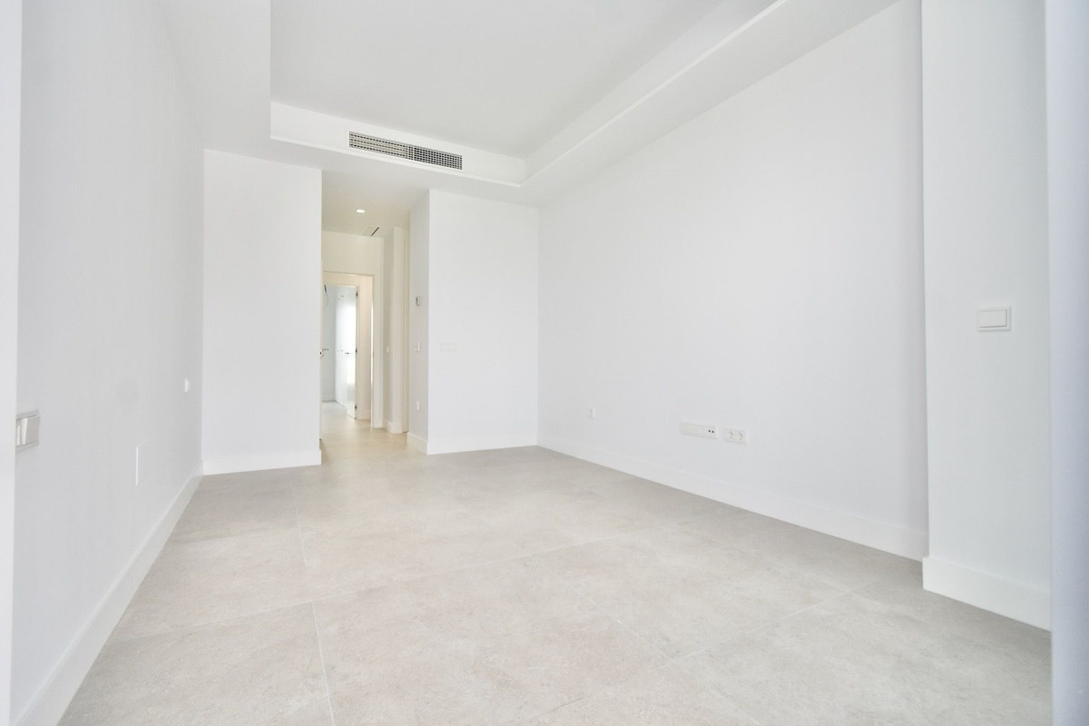 3 Bed Apartment for sale in Marbella Costa Del Sol, Málaga, Spain