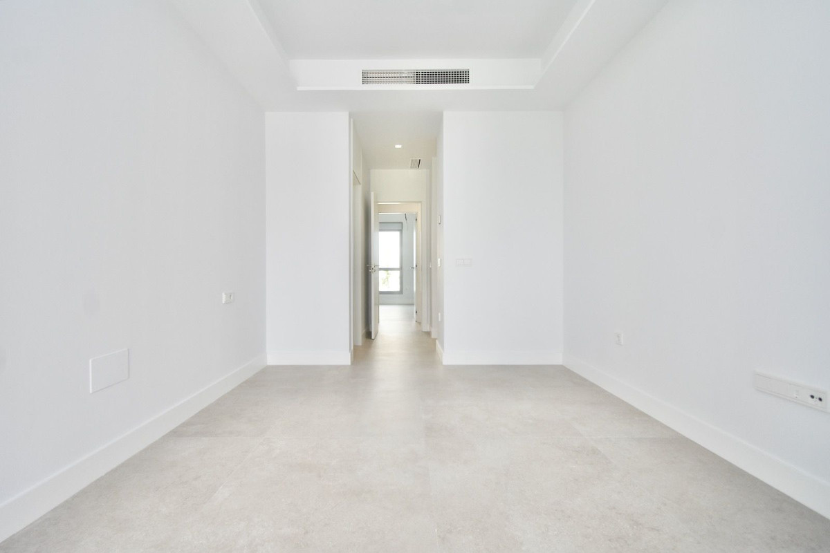 3 Bed Apartment for sale in Marbella Costa Del Sol, Málaga, Spain