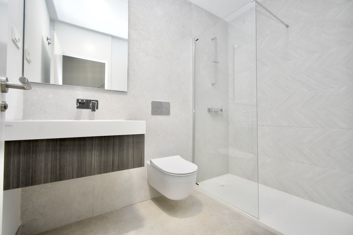 3 Bed Apartment for sale in Marbella Costa Del Sol, Málaga, Spain