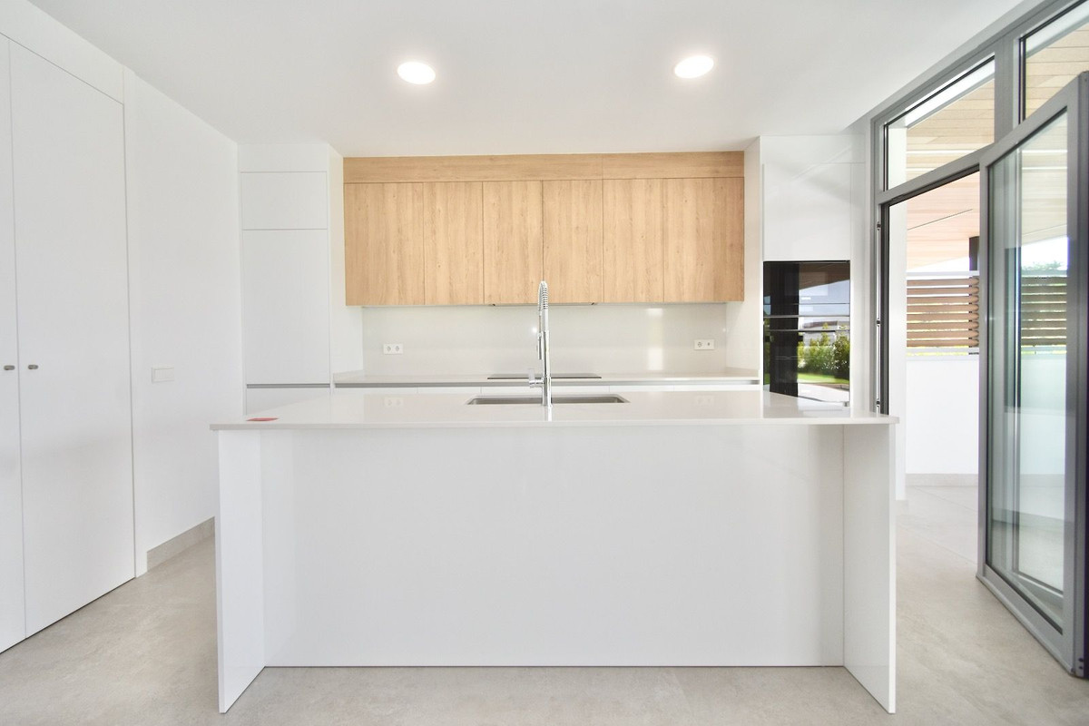 3 Bed Apartment for sale in Marbella Costa Del Sol, Málaga, Spain