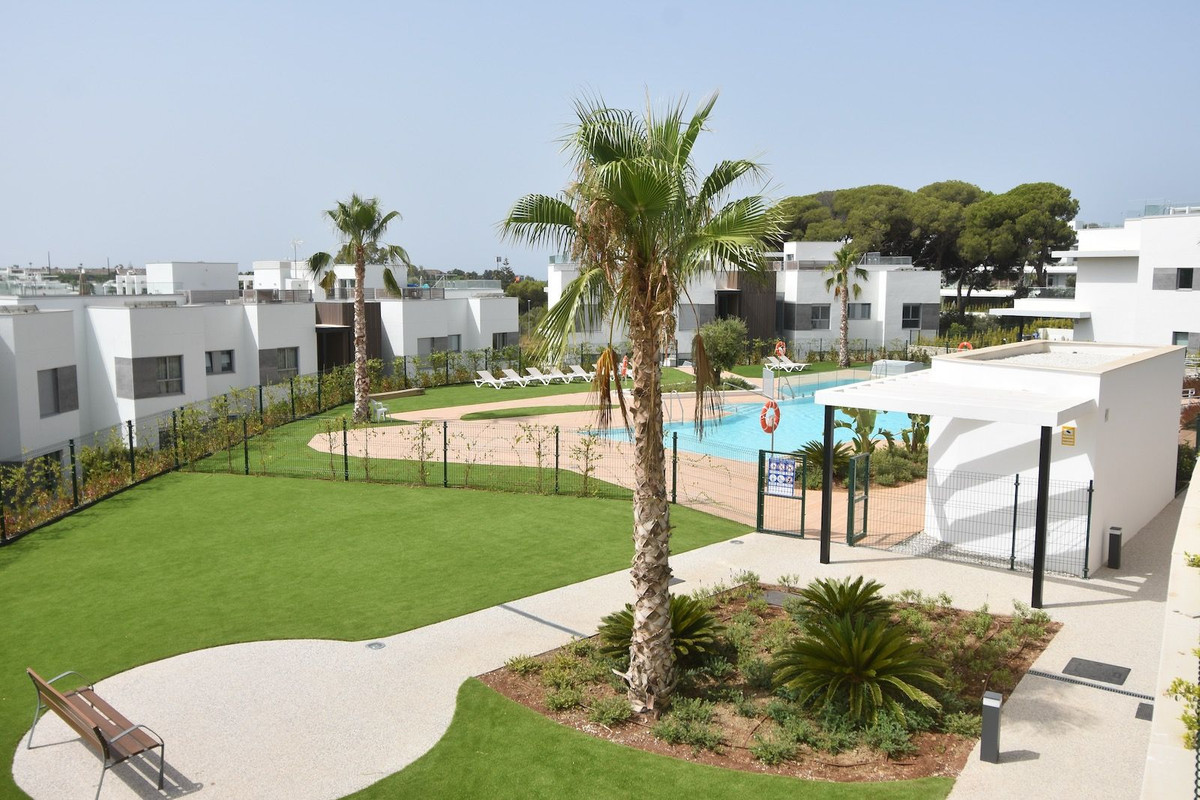 3 Bed Apartment for sale in Marbella Costa Del Sol, Málaga, Spain