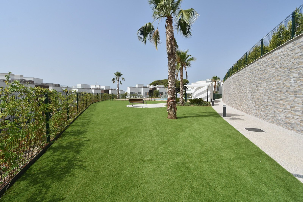 3 Bed Apartment for sale in Marbella Costa Del Sol, Málaga, Spain