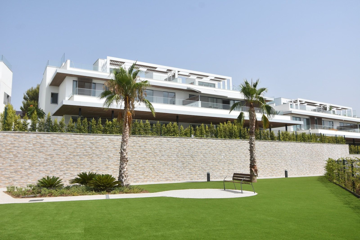 3 Bed Apartment for sale in Marbella Costa Del Sol, Málaga, Spain