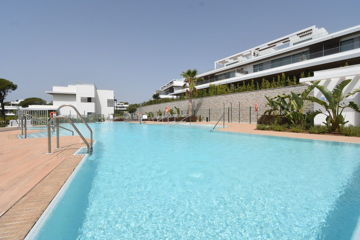 3 Bed Apartment for sale in Marbella Costa Del Sol, Málaga, Spain