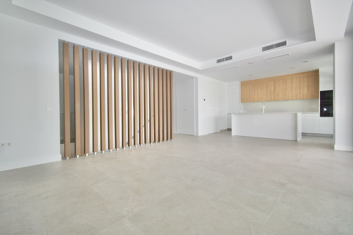 3 Bed Apartment for sale in Marbella Costa Del Sol, Málaga, Spain