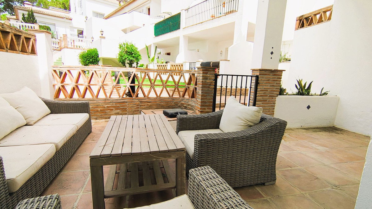 2 Bed Apartment for sale in Nueva Andalucía Costa Del Sol, Málaga, Spain