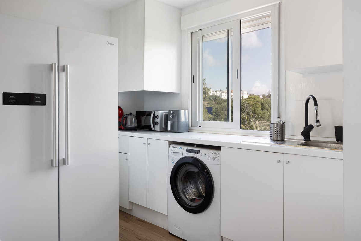 2 Bed Apartment for sale in Torremolinos Costa Del Sol, Málaga, Spain