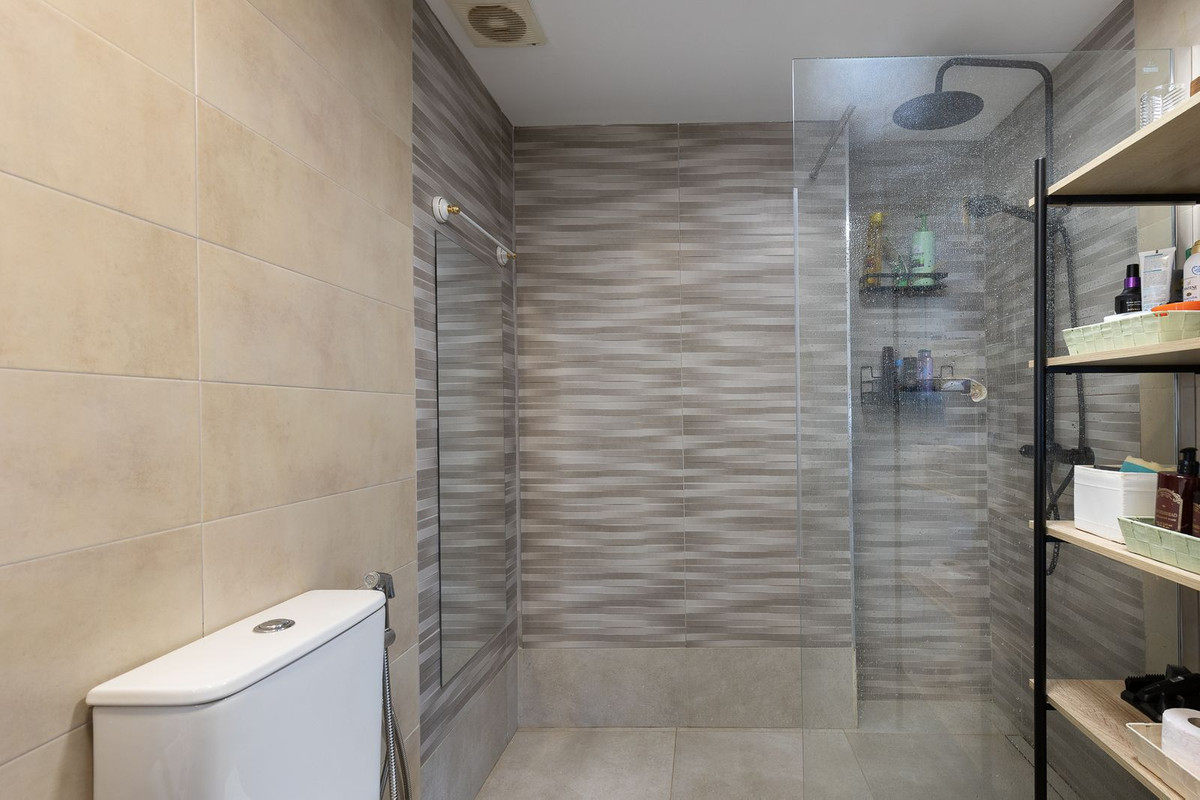 2 Bed Apartment for sale in Torremolinos Costa Del Sol, Málaga, Spain