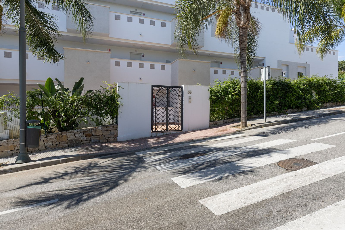 2 Bed Apartment for sale in Torremolinos Costa Del Sol, Málaga, Spain