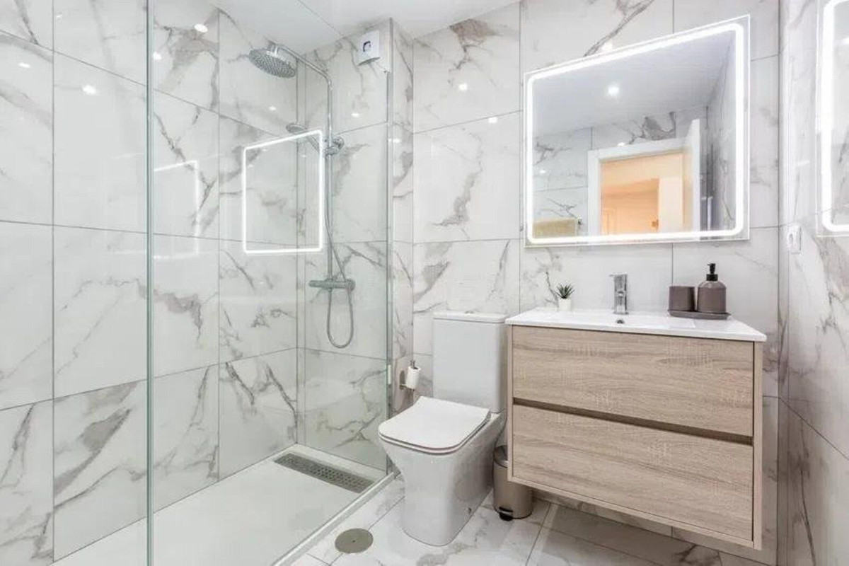 3 Bed Apartment for sale in Nueva Andalucía Costa Del Sol, Málaga, Spain