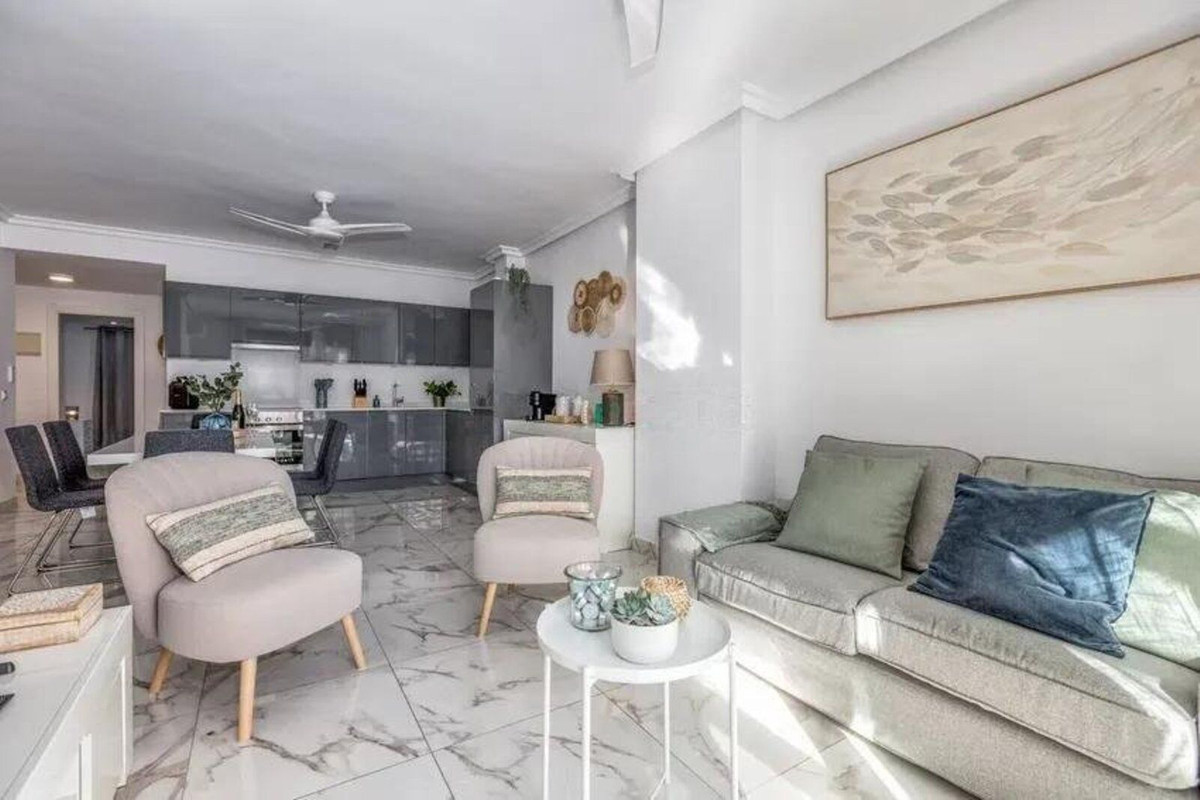3 Bed Apartment for sale in Nueva Andalucía Costa Del Sol, Málaga, Spain