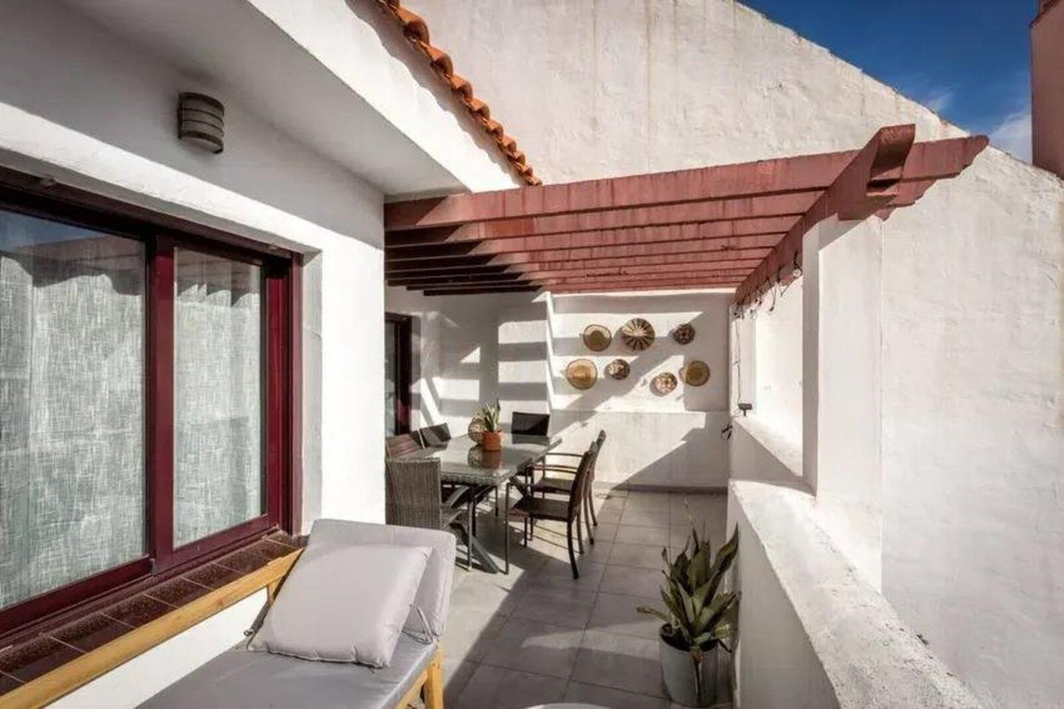 3 Bed Apartment for sale in Nueva Andalucía Costa Del Sol, Málaga, Spain