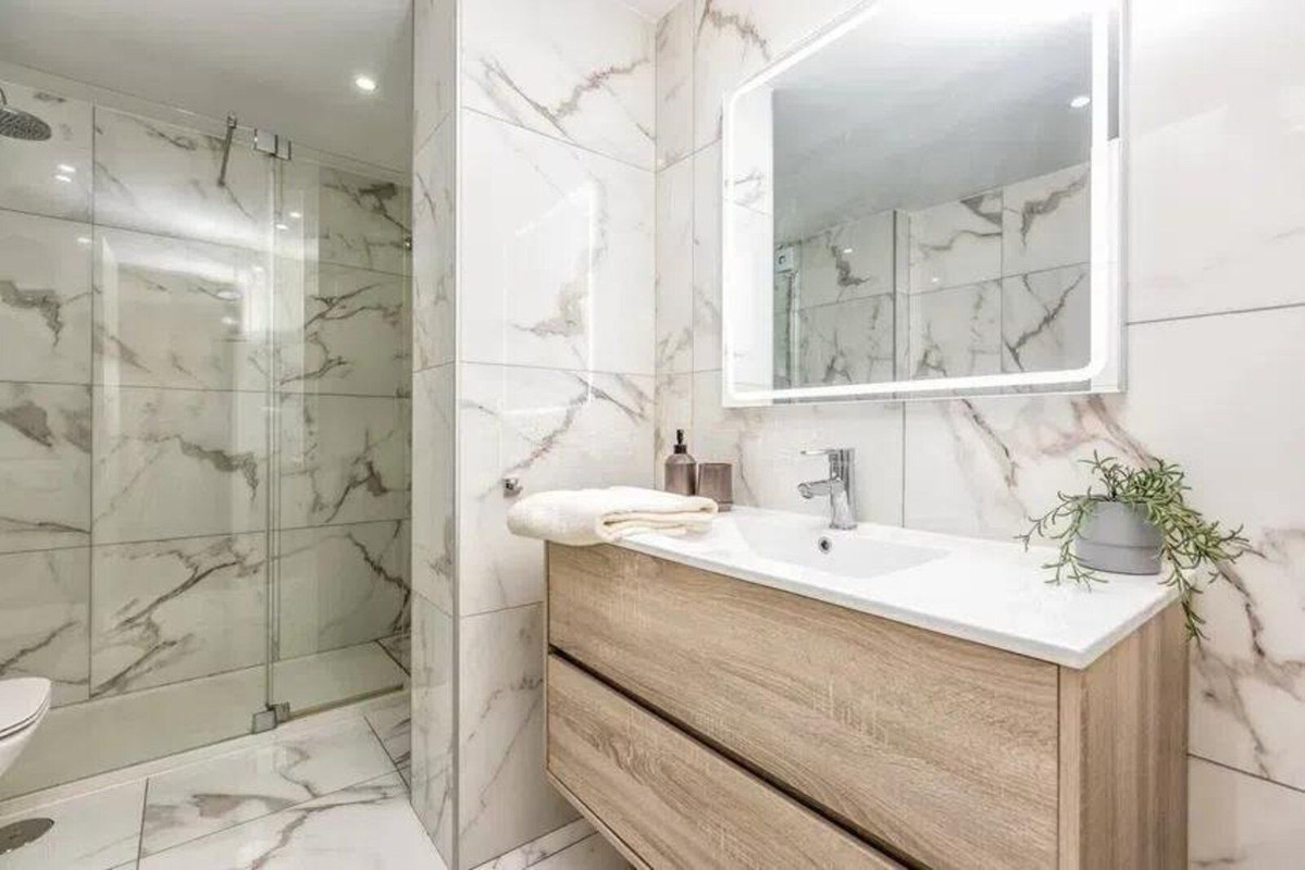 3 Bed Apartment for sale in Nueva Andalucía Costa Del Sol, Málaga, Spain