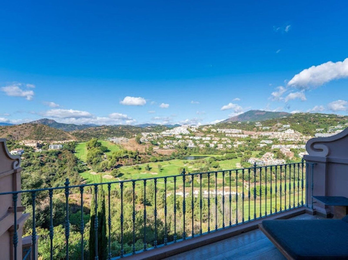 3 Bed Townhouse for sale in La Quinta Costa Del Sol, Málaga, Spain