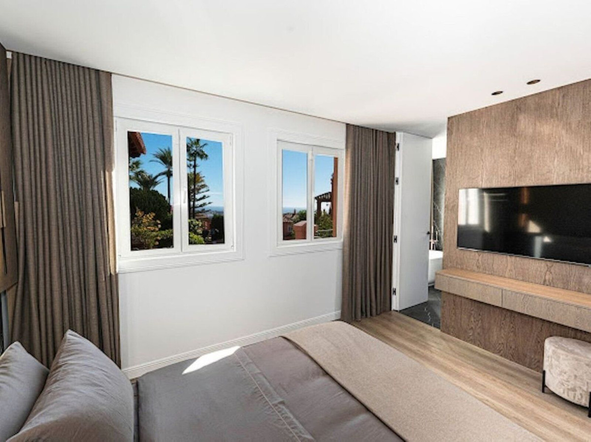 3 Bed Townhouse for sale in La Quinta Costa Del Sol, Málaga, Spain