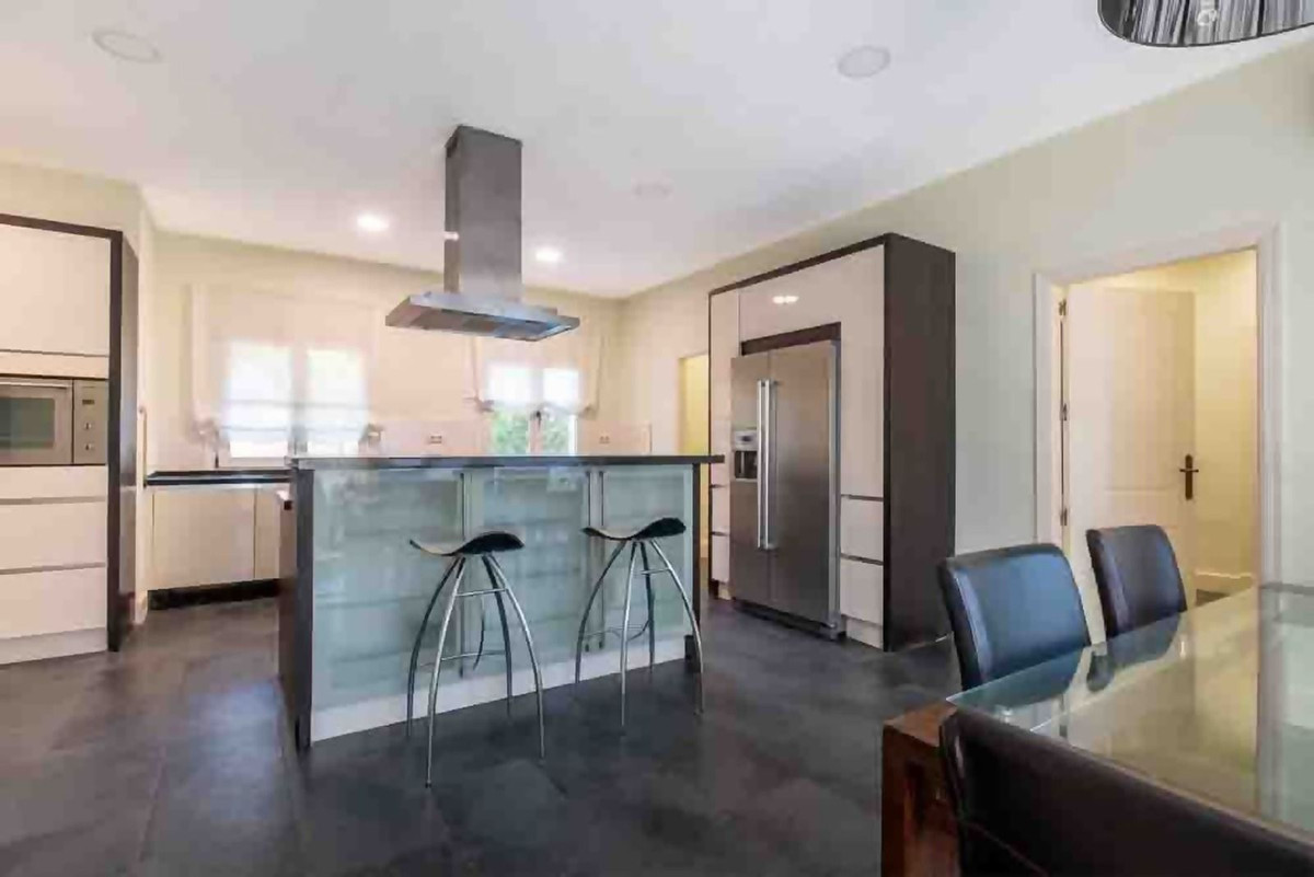 6 Bed Townhouse for sale in Sotogrande Alto Costa Del Sol, Cádiz, Spain