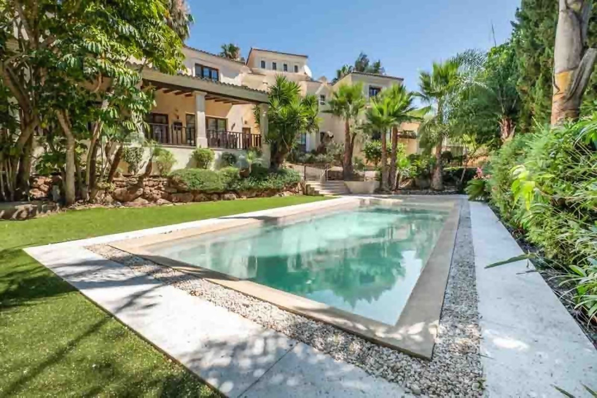 6 Bed Townhouse for sale in Sotogrande Alto Costa Del Sol, Cádiz, Spain