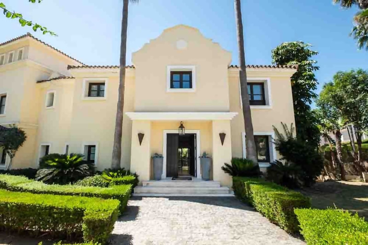 6 Bed Townhouse for sale in Sotogrande Alto Costa Del Sol, Cádiz, Spain