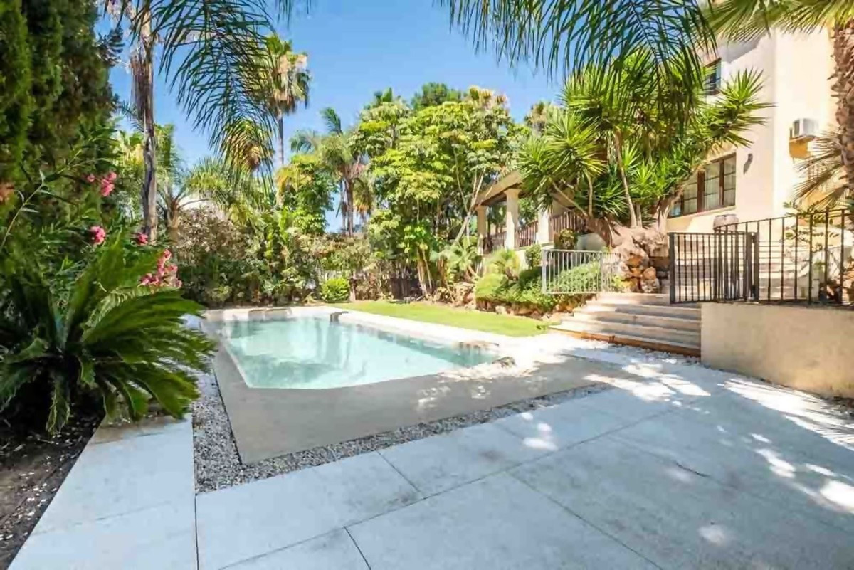 6 Bed Townhouse for sale in Sotogrande Alto Costa Del Sol, Cádiz, Spain