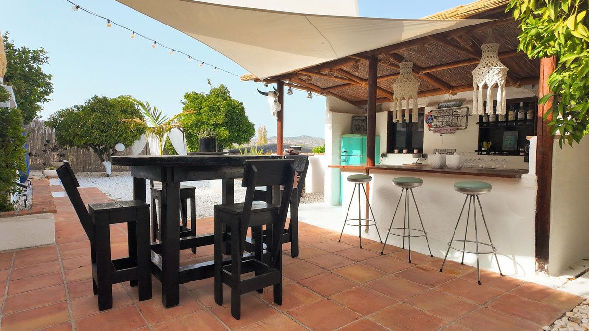5 Bed Townhouse for sale in Alhaurín El Grande Costa Del Sol, Málaga, Spain