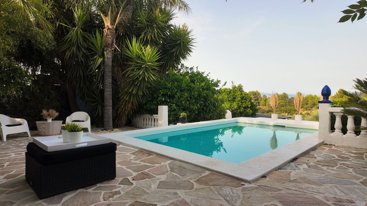 5 Bed Townhouse for sale in Alhaurín El Grande Costa Del Sol, Málaga, Spain