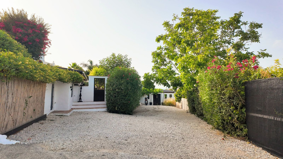 5 Bed Townhouse for sale in Alhaurín El Grande Costa Del Sol, Málaga, Spain