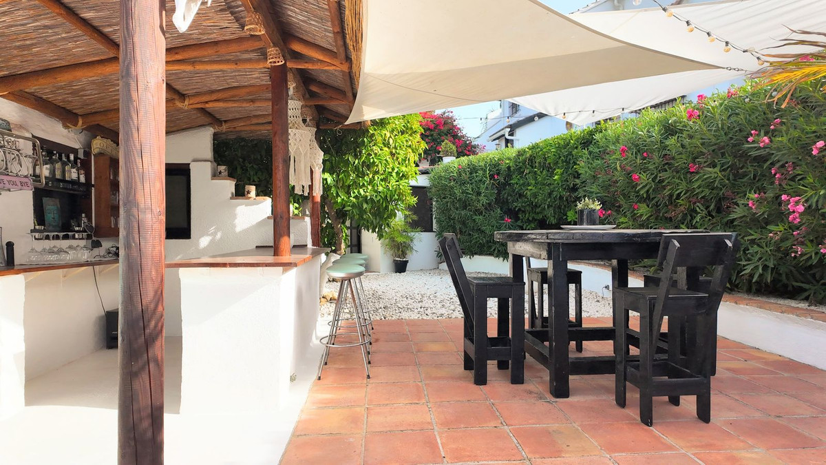 5 Bed Townhouse for sale in Alhaurín El Grande Costa Del Sol, Málaga, Spain