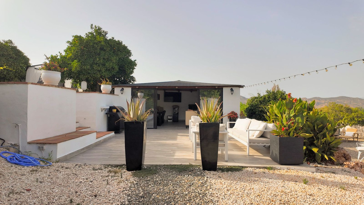5 Bed Townhouse for sale in Alhaurín El Grande Costa Del Sol, Málaga, Spain