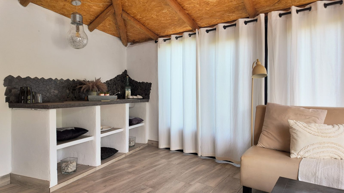 5 Bed Townhouse for sale in Alhaurín El Grande Costa Del Sol, Málaga, Spain