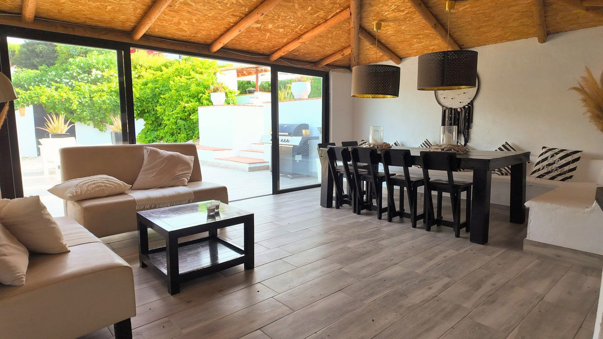 5 Bed Townhouse for sale in Alhaurín El Grande Costa Del Sol, Málaga, Spain