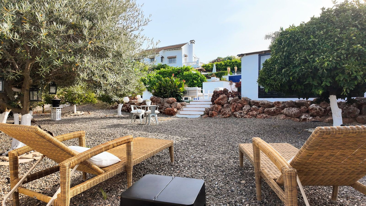 5 Bed Townhouse for sale in Alhaurín El Grande Costa Del Sol, Málaga, Spain