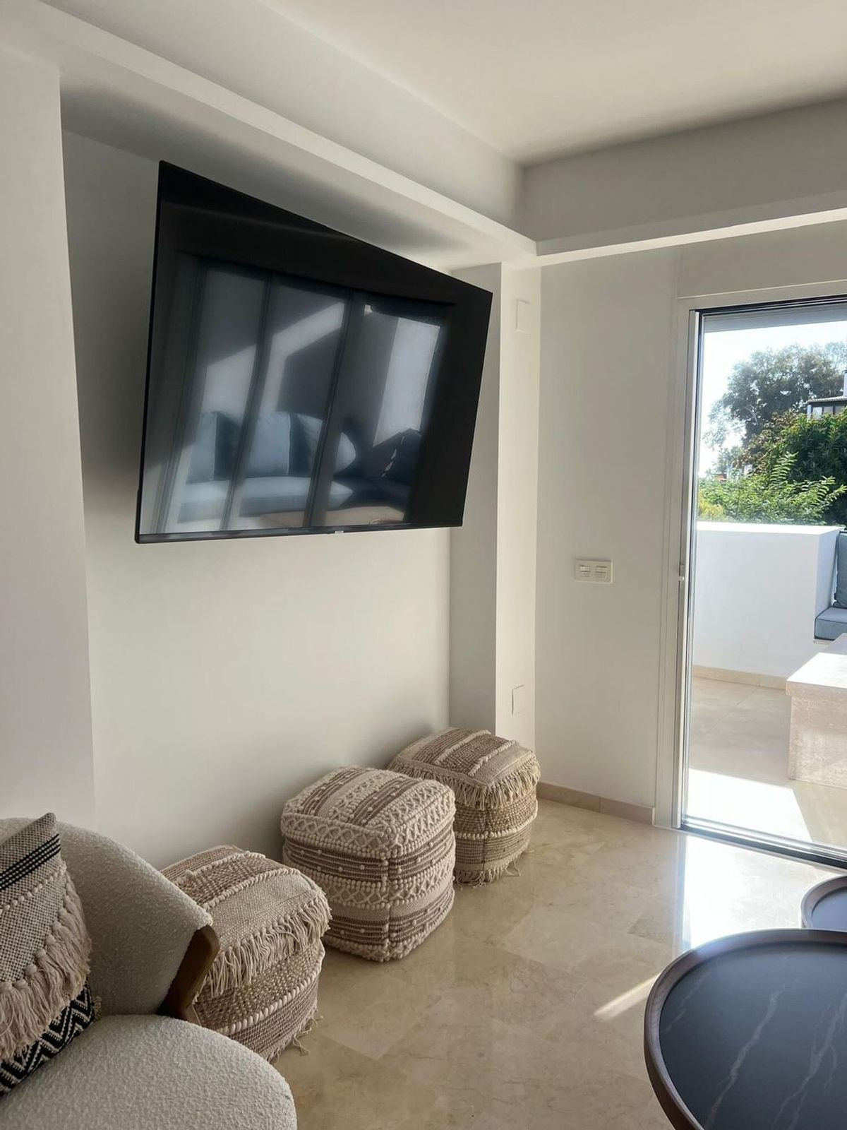 2 Bed Apartment for sale in Puerto Banús Costa Del Sol, Málaga, Spain