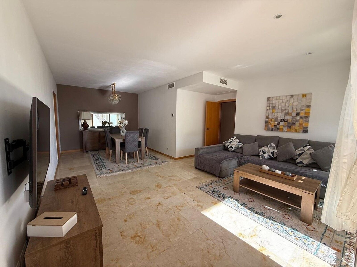 Se vende Apartamento Planta Media de 3 dormitorios en Costa Del Sol, Málaga, España