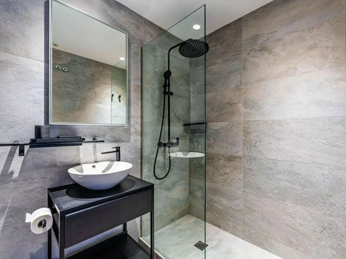5 Bed Townhouse for sale in El Rosario Costa Del Sol, Málaga, Spain