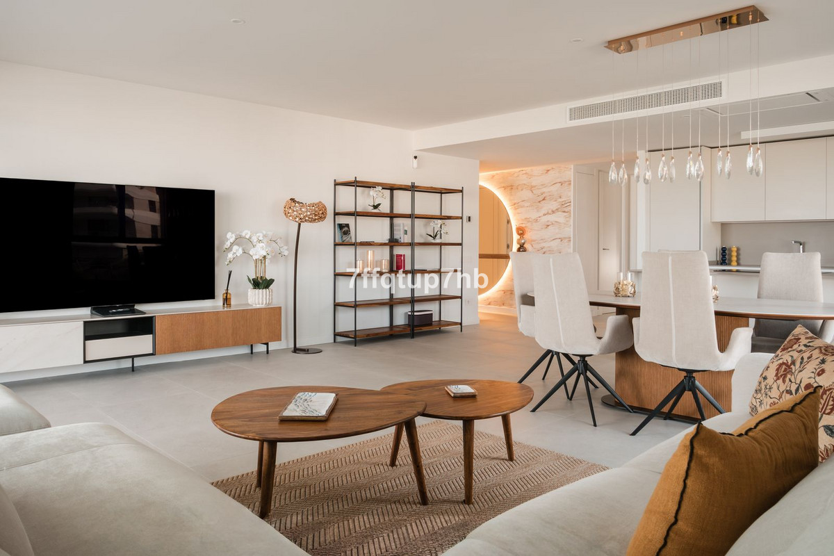 3 Bed Apartment for sale in Estepona Costa Del Sol, Málaga, Spain