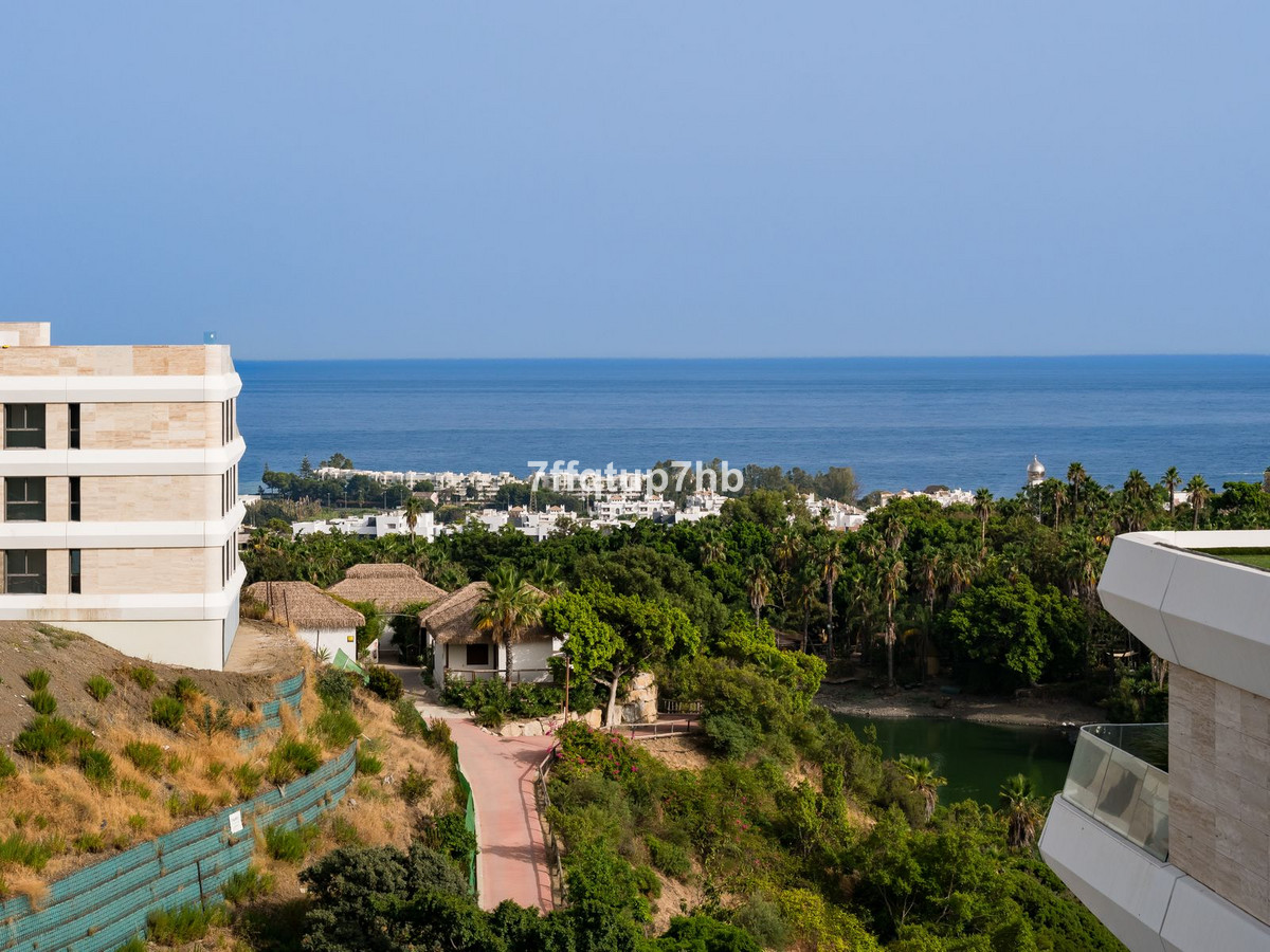 3 Bed Apartment for sale in Estepona Costa Del Sol, Málaga, Spain