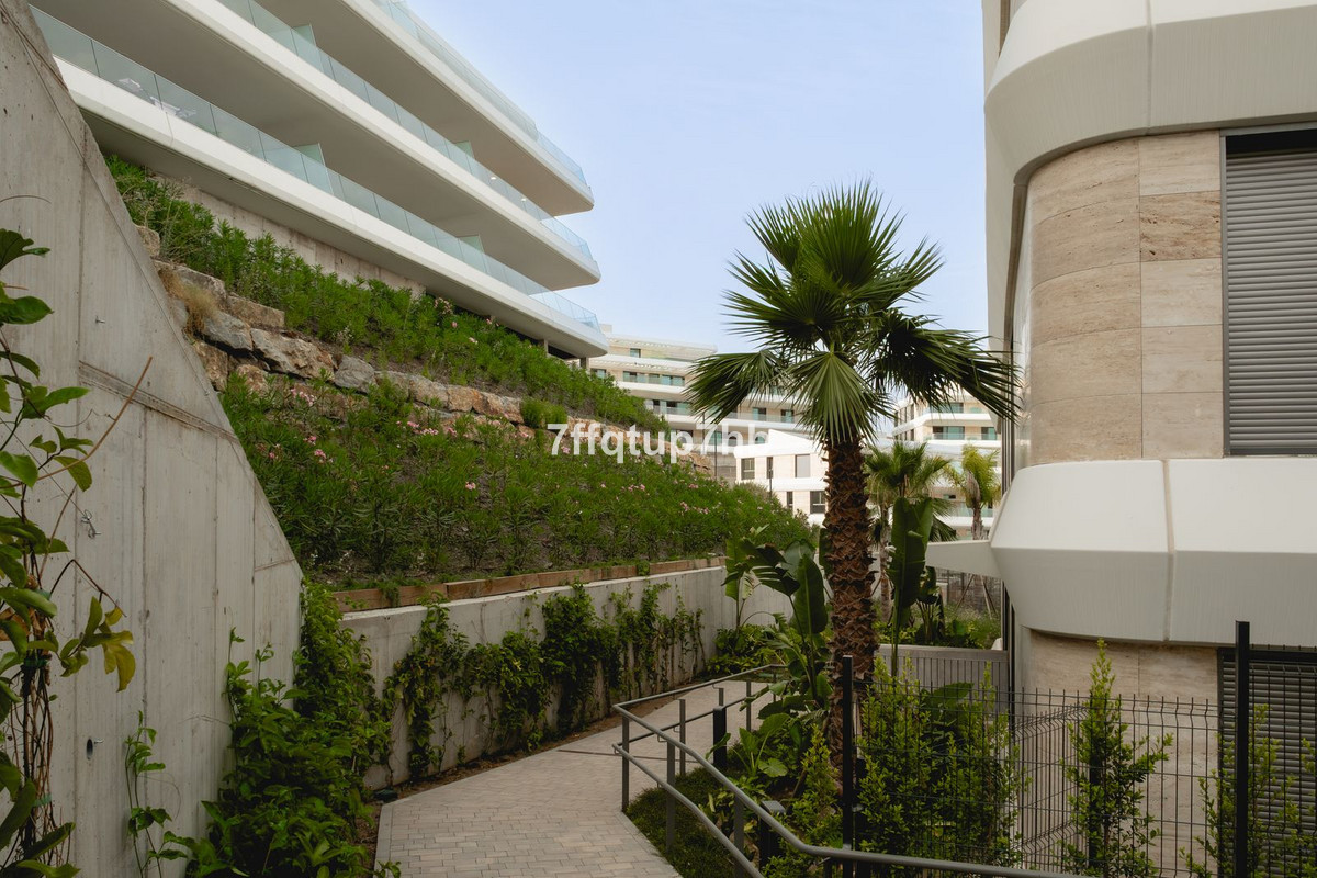 3 Bed Apartment for sale in Estepona Costa Del Sol, Málaga, Spain