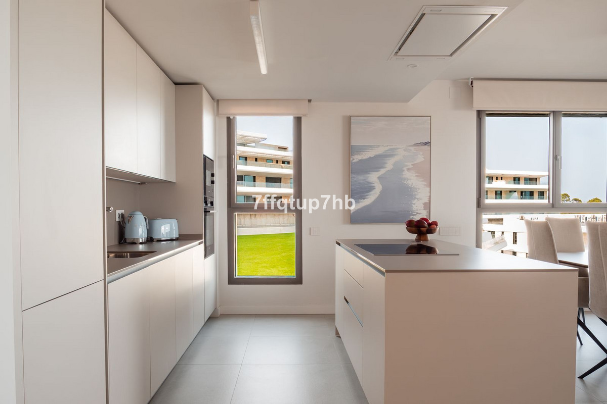 3 Bed Apartment for sale in Estepona Costa Del Sol, Málaga, Spain