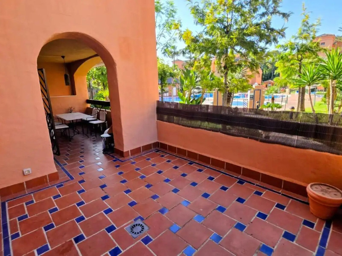 3 Bed Apartment for sale in Estepona Costa Del Sol, Málaga, Spain