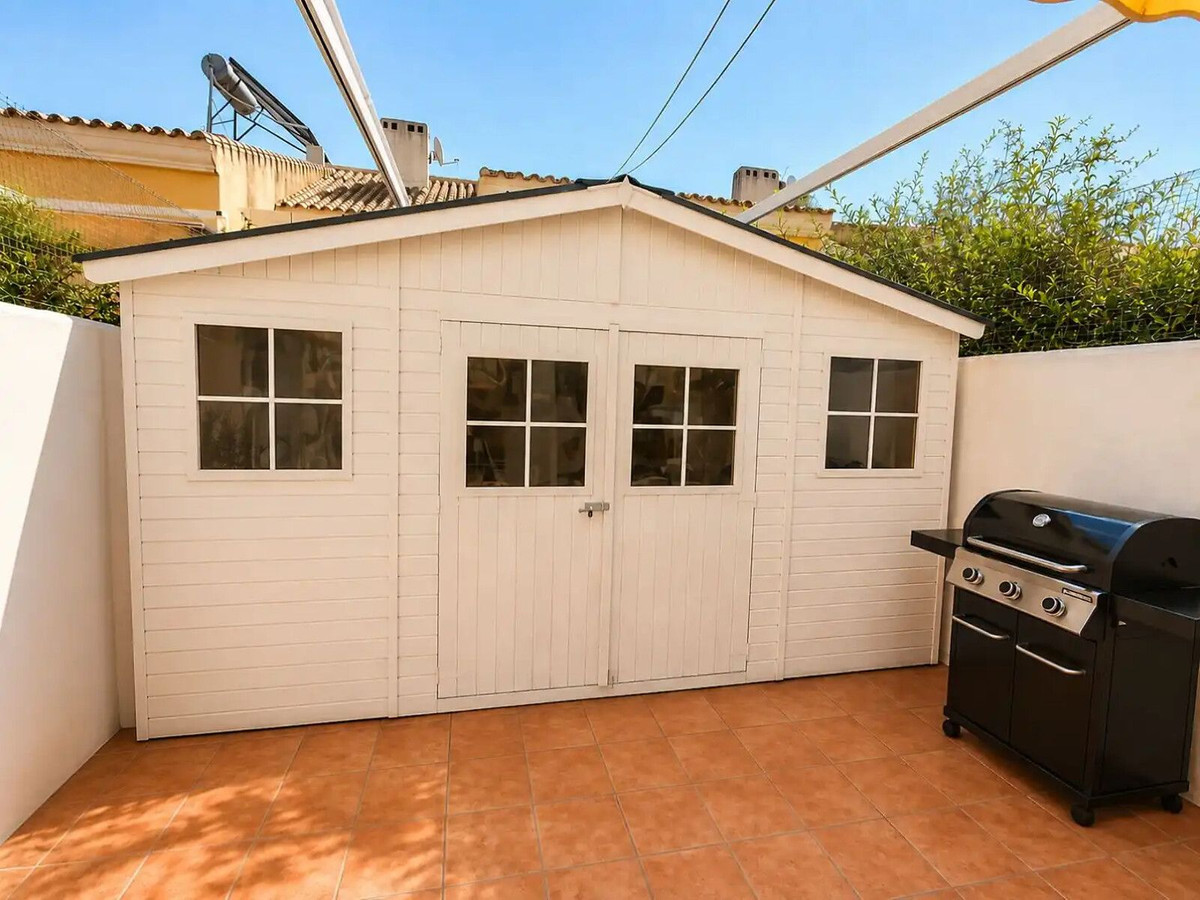 3 Bed Townhouse for sale in Estepona Costa Del Sol, Málaga, Spain