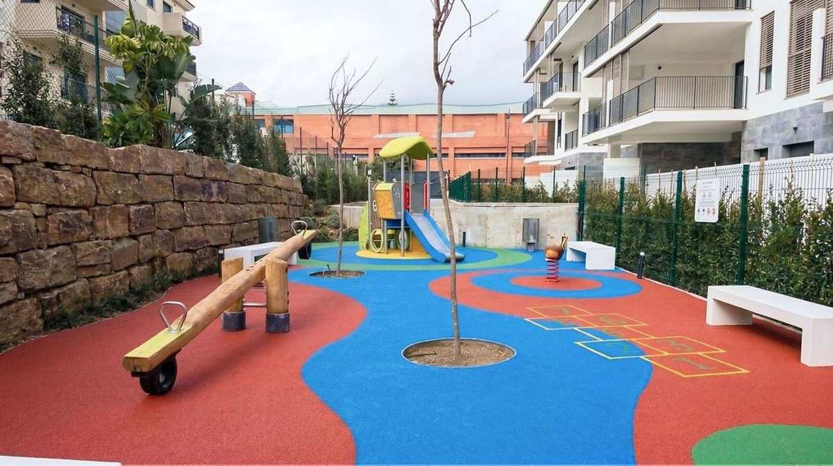 2 Bed Apartment for sale in Estepona Costa Del Sol, Málaga, Spain