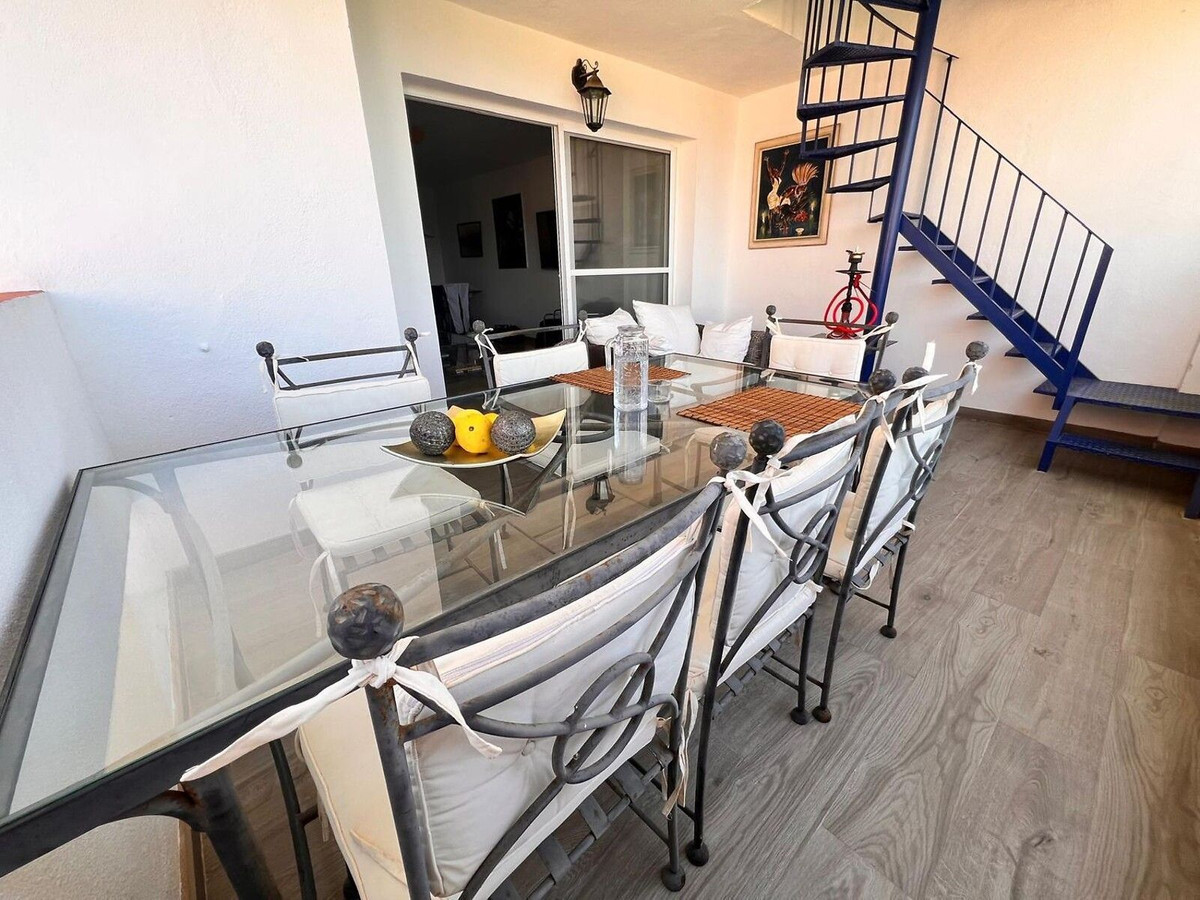 2 Bed Apartment for sale in Estepona Costa Del Sol, Málaga, Spain