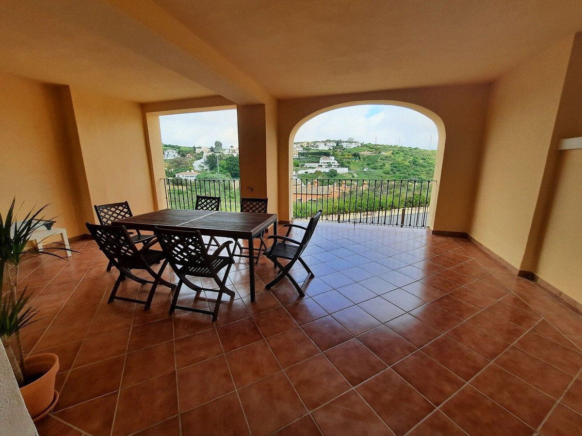 2 Bed Apartment for sale in Estepona Costa Del Sol, Málaga, Spain