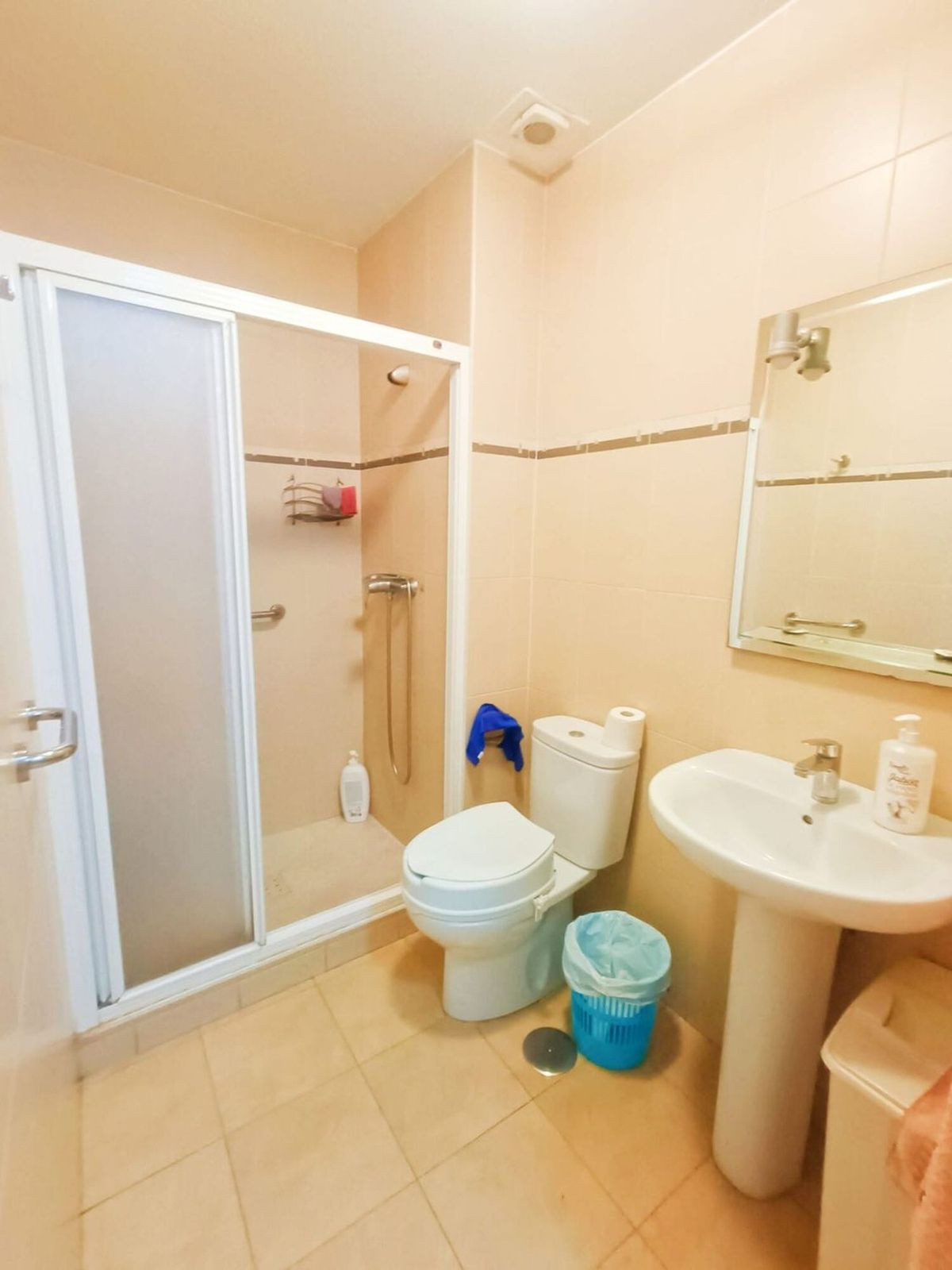 Se vende Pareada de 3 dormitorios en Costa Del Sol, Málaga, España