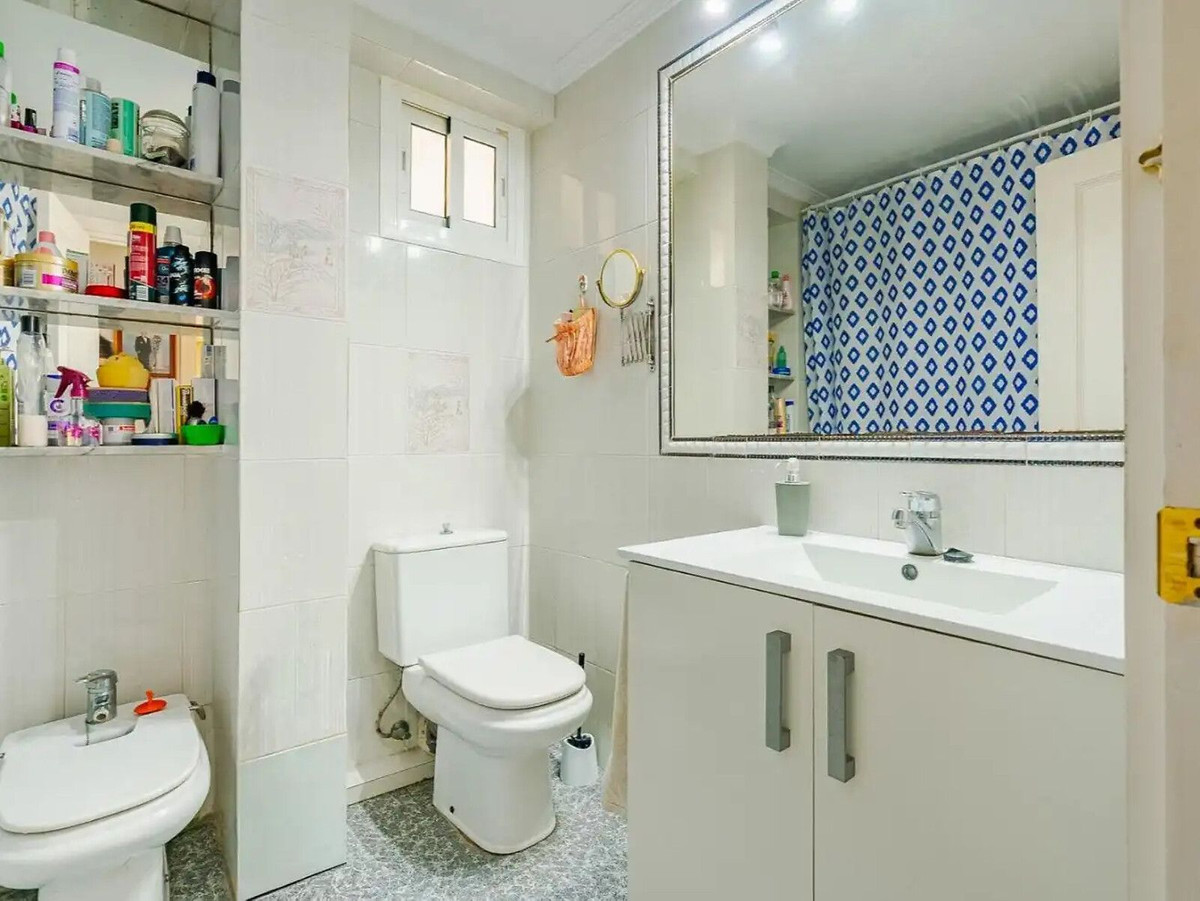 3 Bed Apartment for sale in Estepona Costa Del Sol, Málaga, Spain