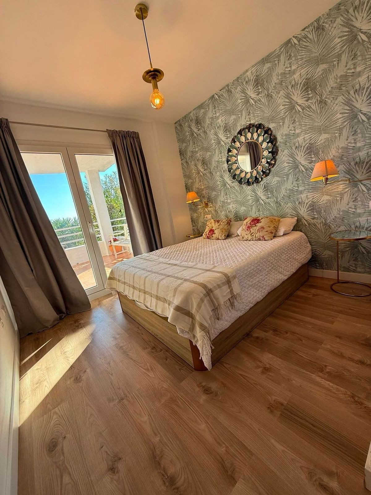 2 Bed Apartment for sale in Estepona Costa Del Sol, Málaga, Spain