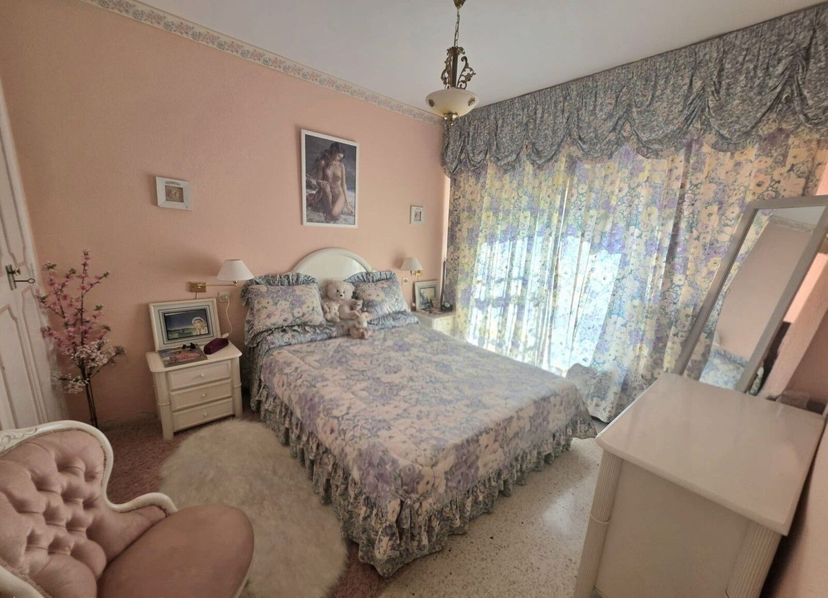 3 Bed Townhouse for sale in Estepona Costa Del Sol, Málaga, Spain