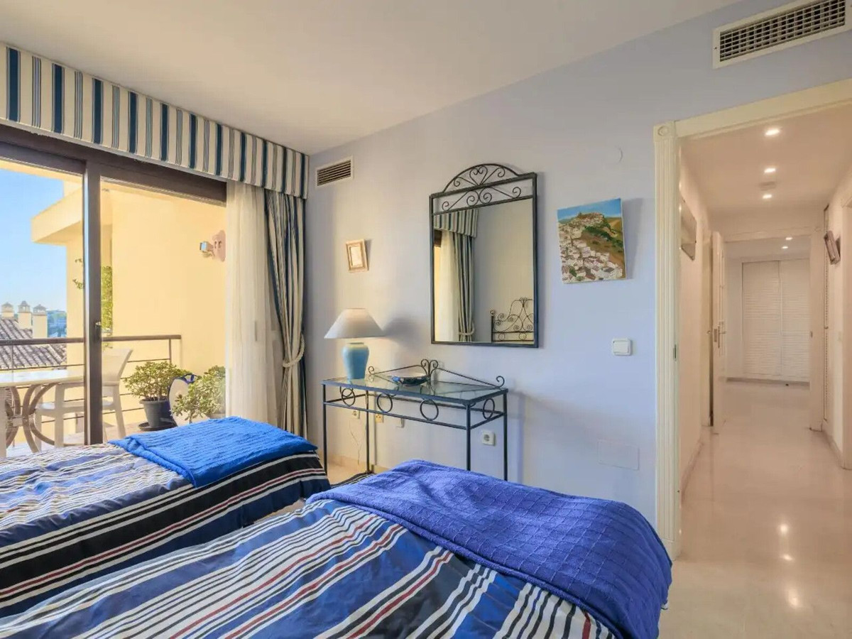 3 Bed Apartment for sale in Los Arqueros Costa Del Sol, Málaga, Spain