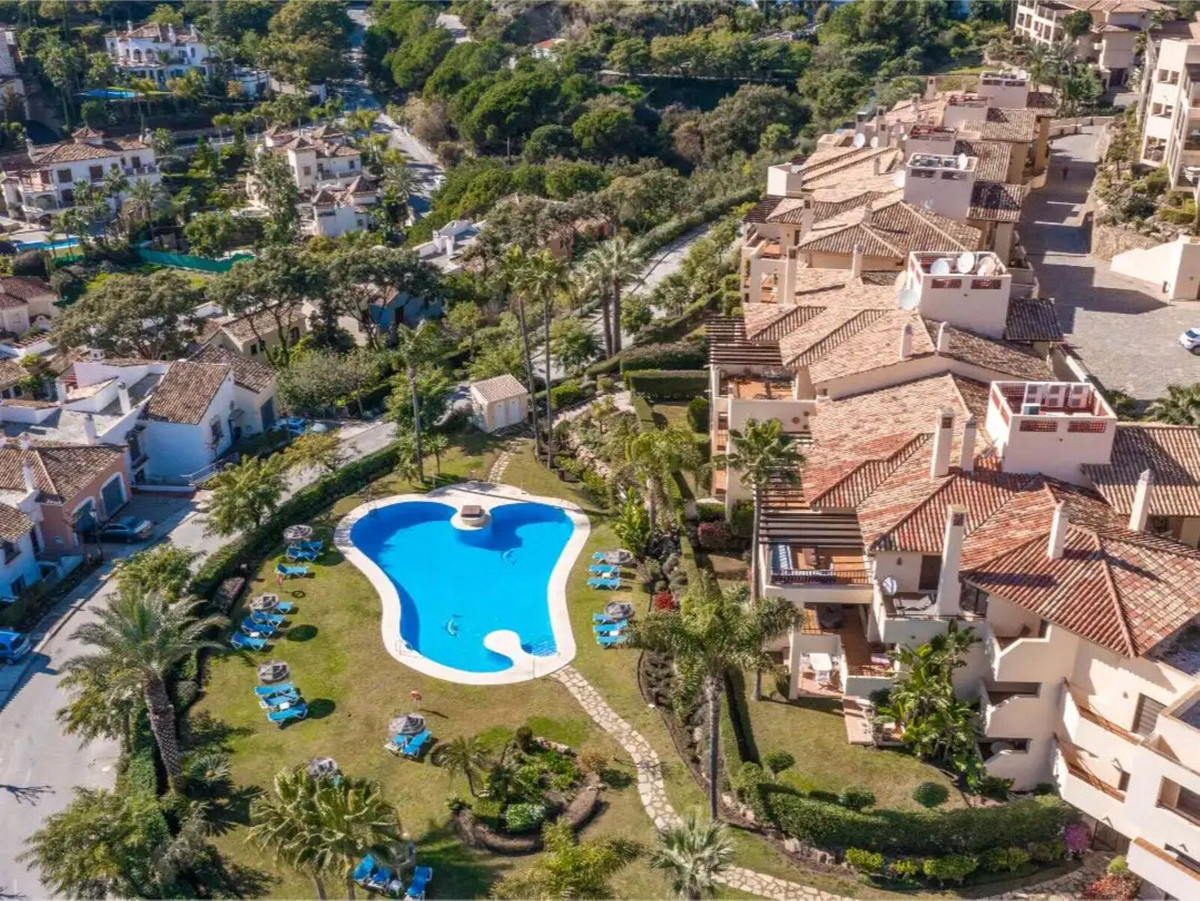 3 Bed Apartment for sale in Los Arqueros Costa Del Sol, Málaga, Spain
