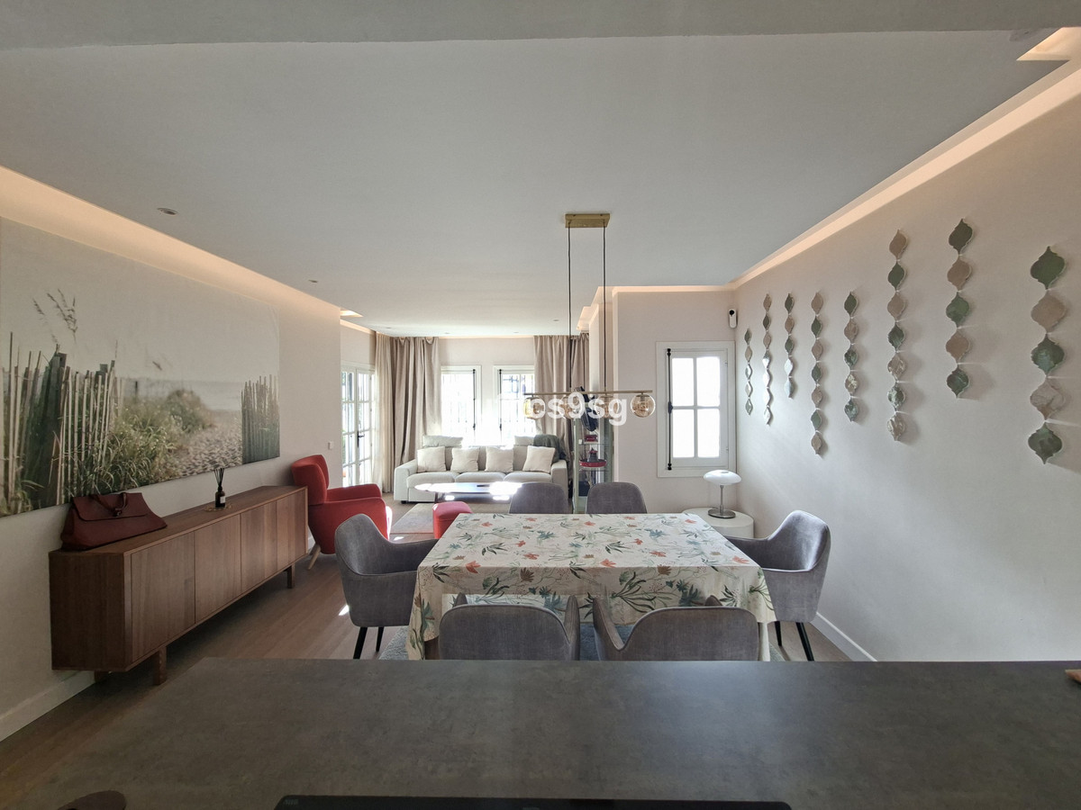 Se vende Apartamento Planta Baja de 3 dormitorios en Costa Del Sol, Málaga, España